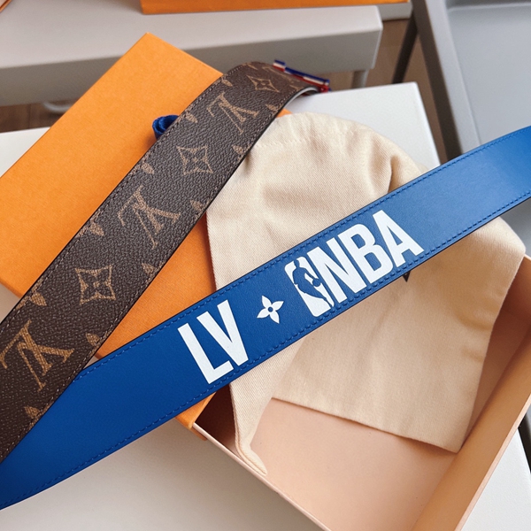 ルイヴィトンベルト細部ディテール